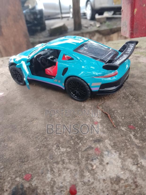 Diecast Cars - thumbnail 6