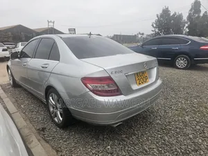 Mercedes-Benz C200 2009 Silver