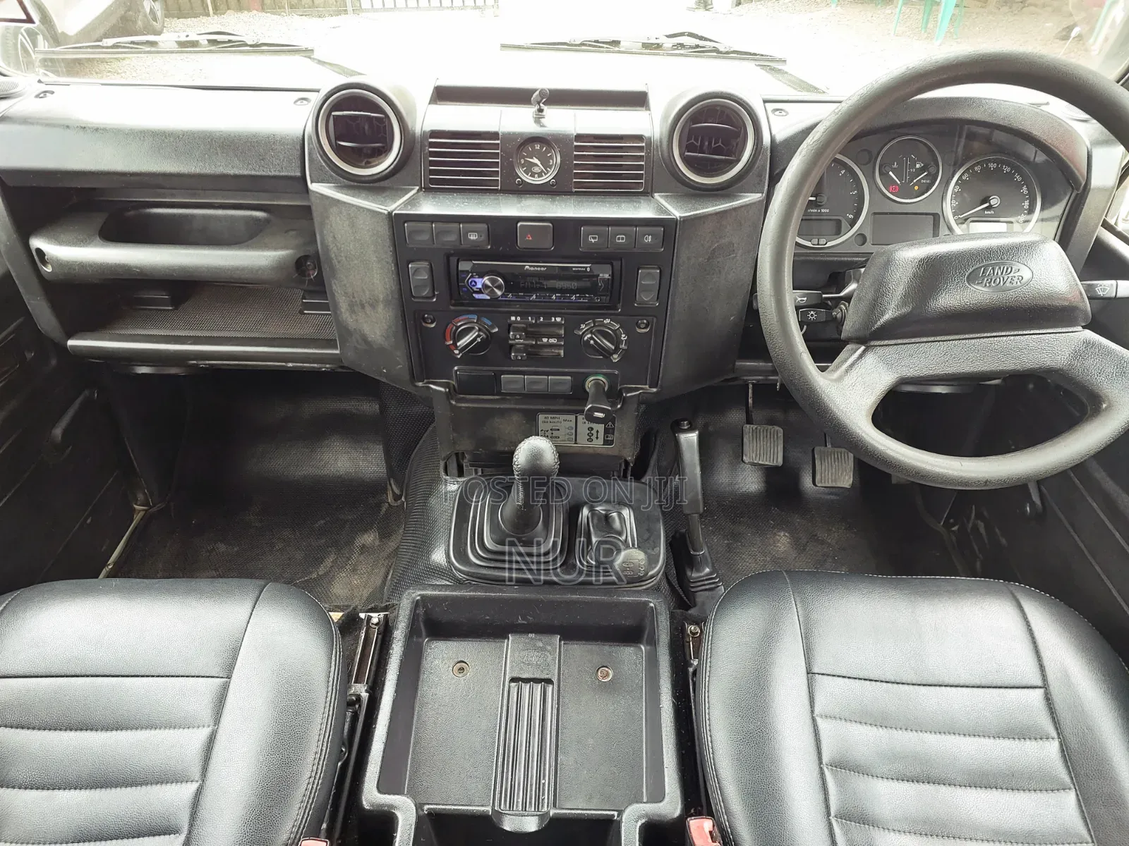 Land Rover Defender 2011 White