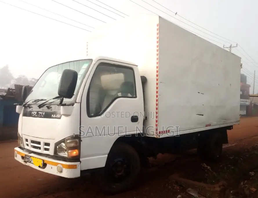 Isuzu NKR Truck