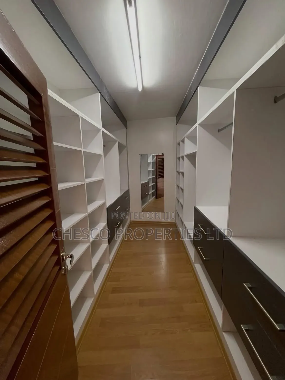 3bdrm Apartment in State House Area for rent