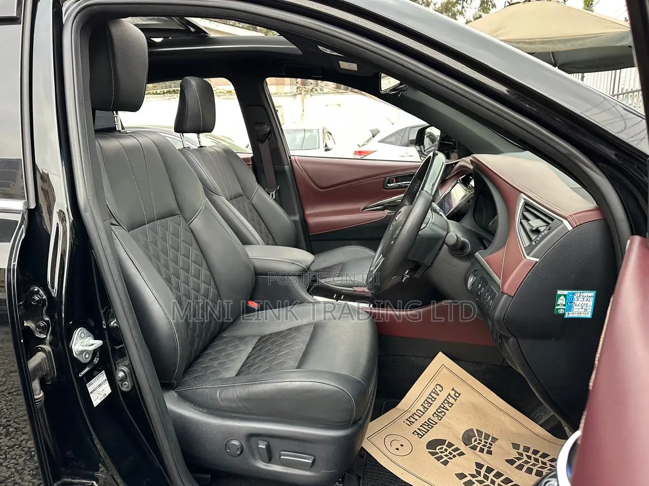 Toyota Harrier 2.0 2019 Black