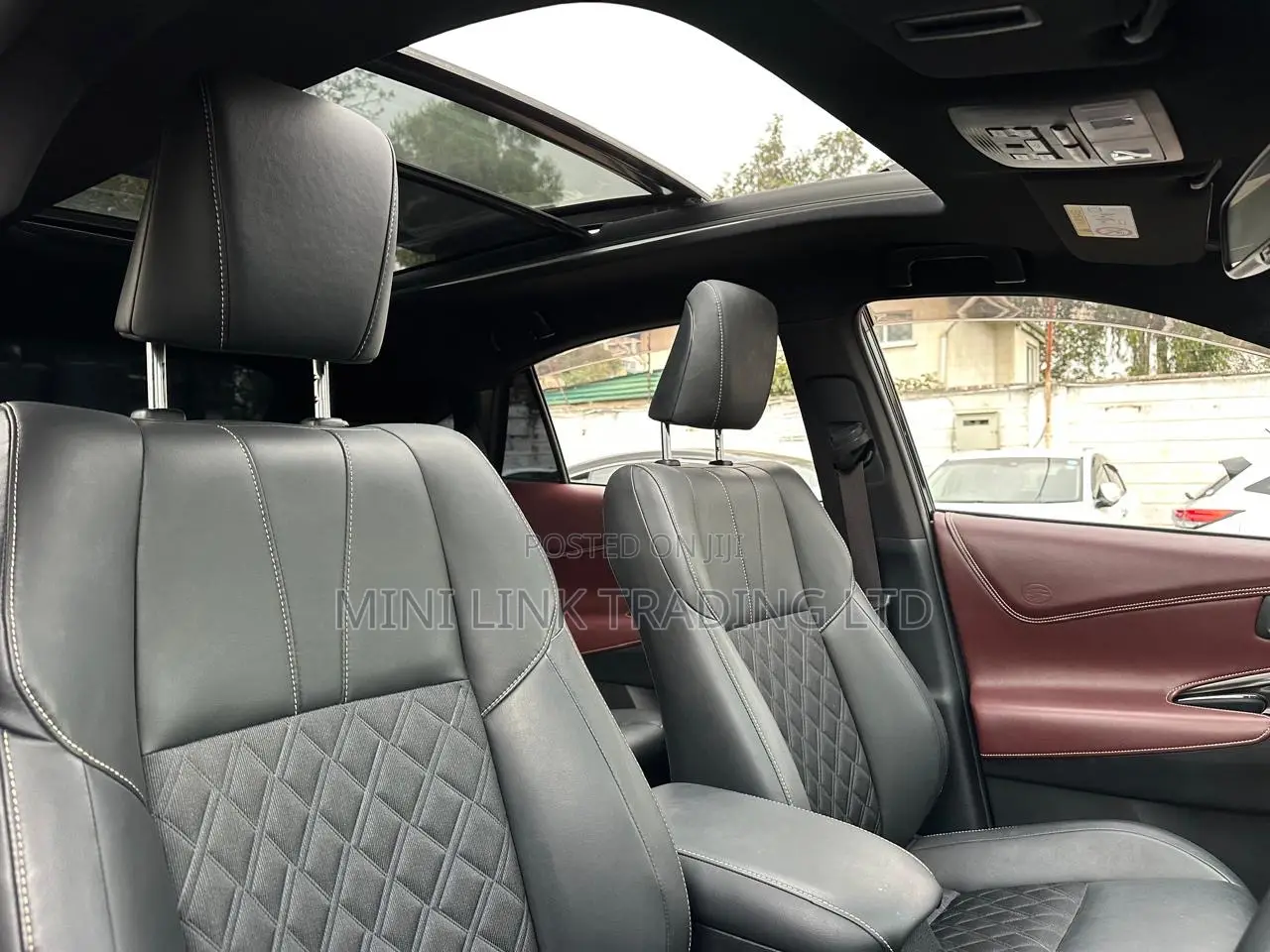 Toyota Harrier 2.0 2019 Black