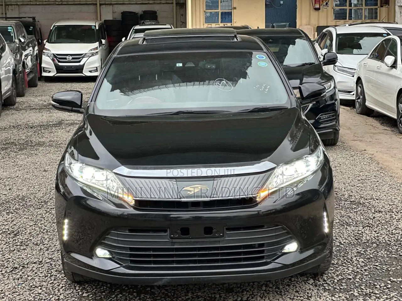 Toyota Harrier 2.0 2019 Black