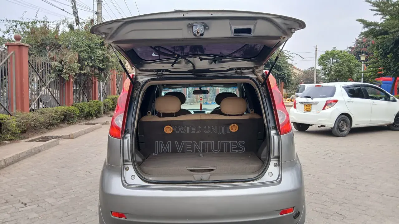 Nissan Note 2006 Silver
