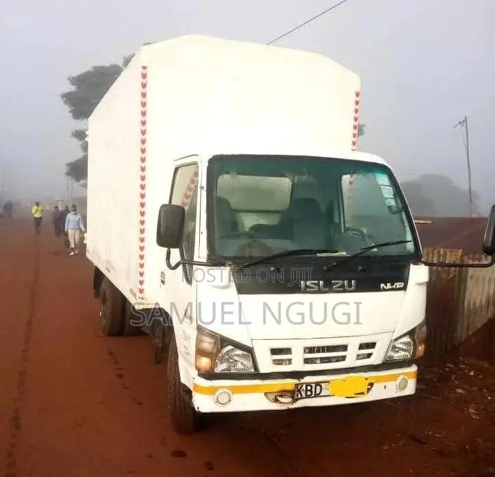 Isuzu NKR Truck