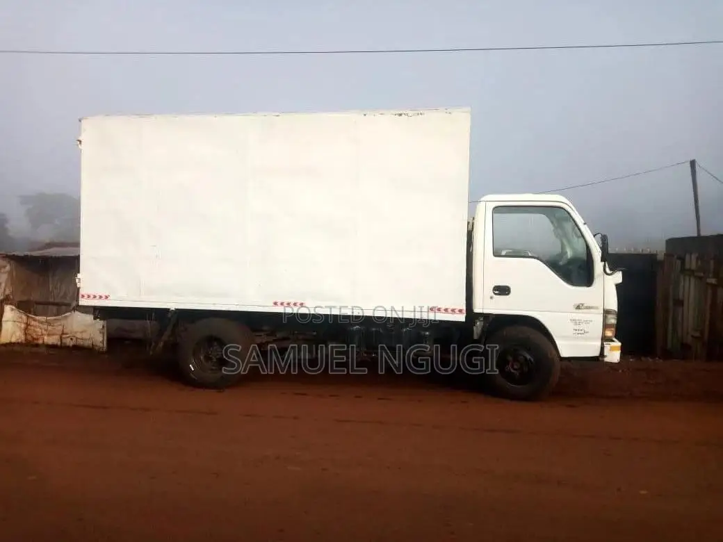 Isuzu NKR Truck