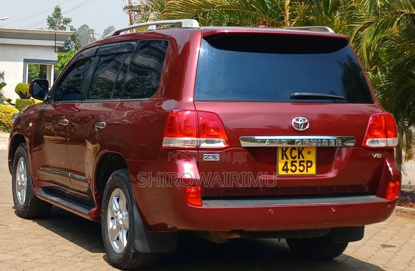 Toyota Land Cruiser 2010 Red