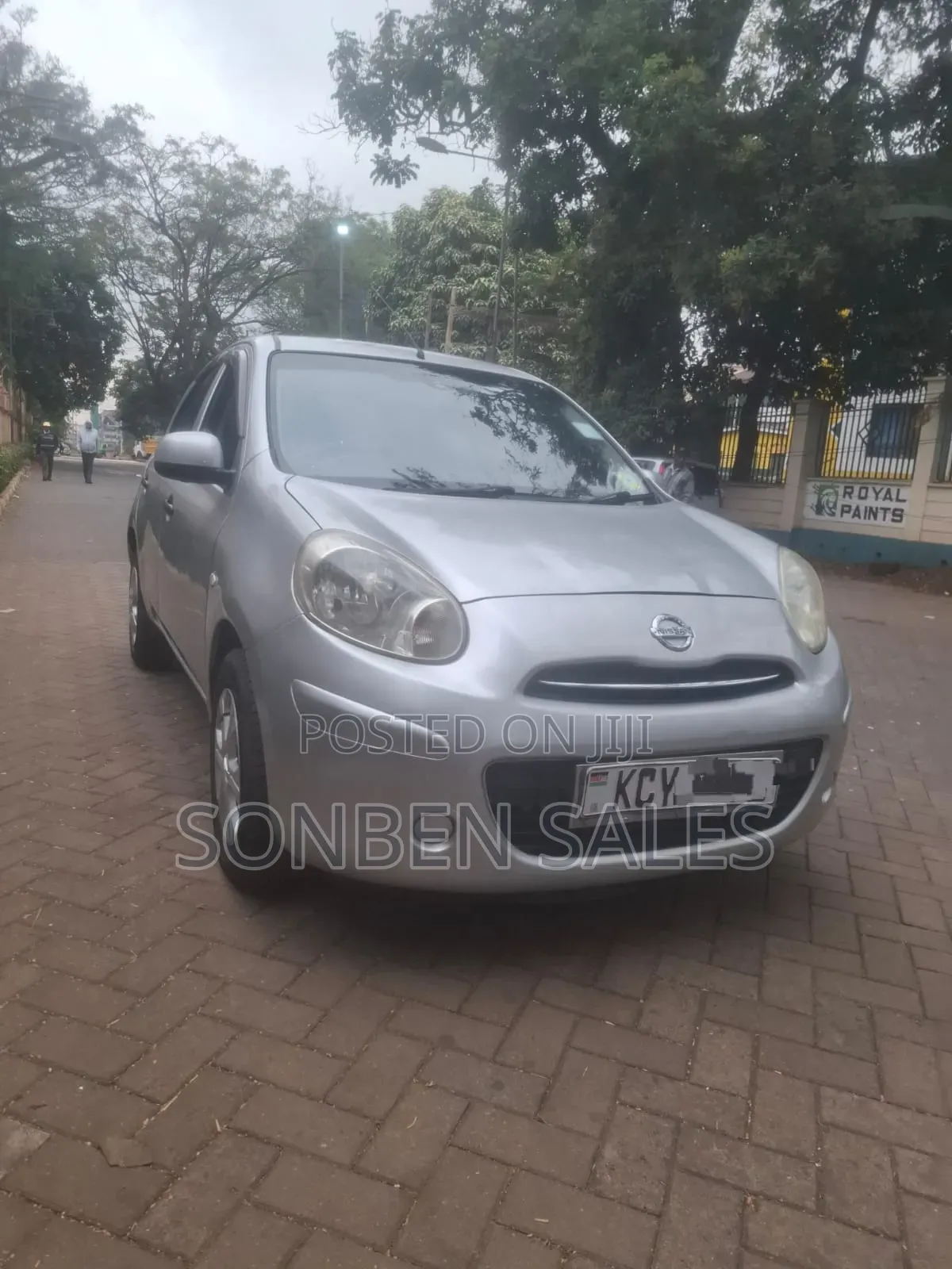 Nissan March 2013 Silver