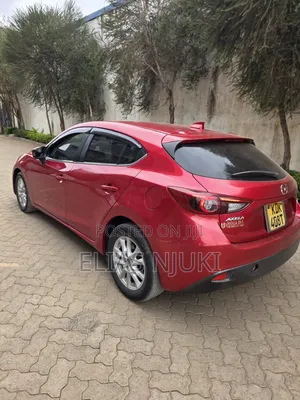 Mazda Axela 2015 Red