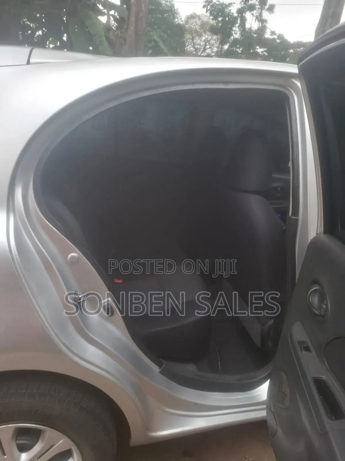 Nissan March 2013 Silver