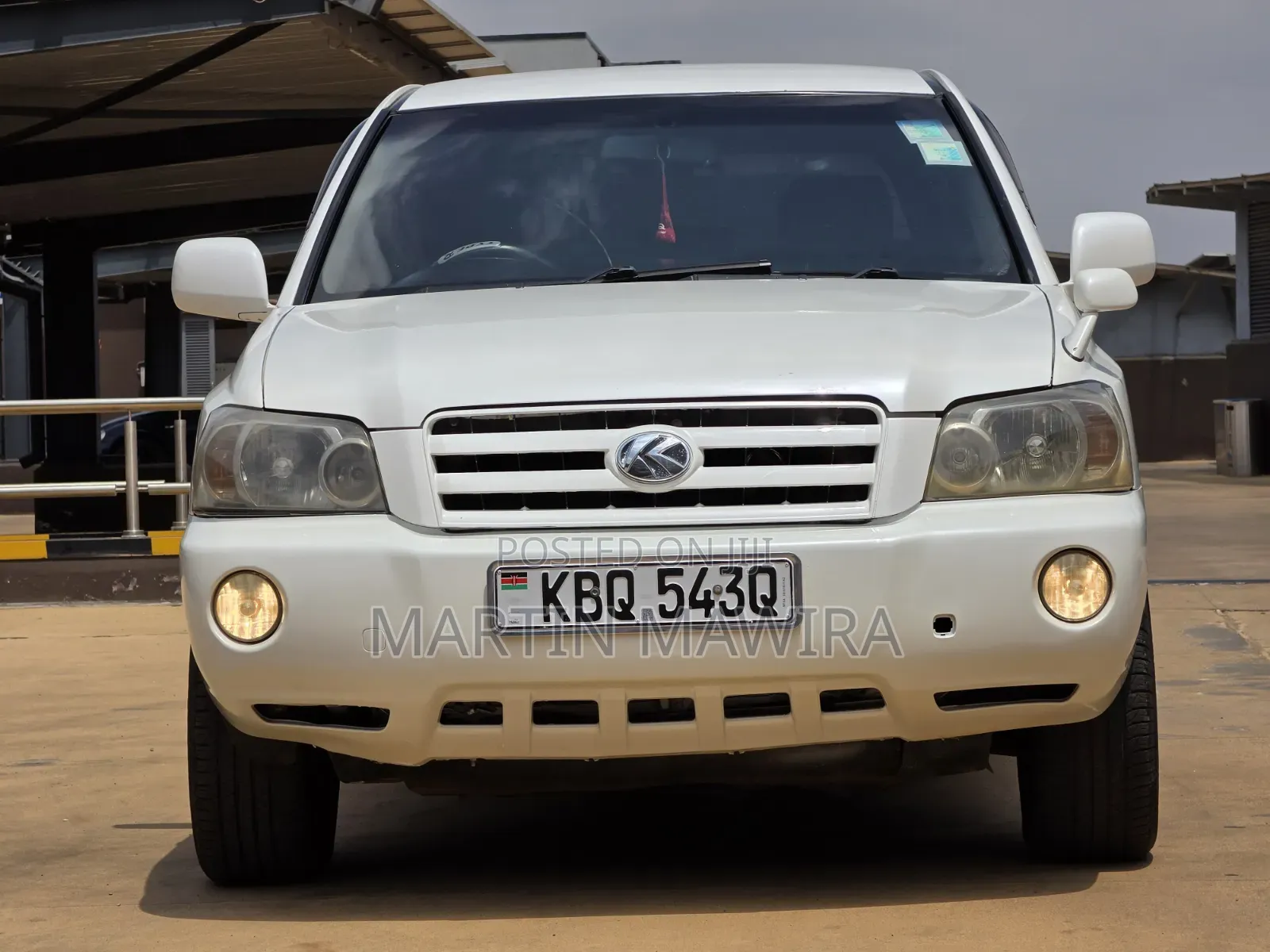 Toyota Kluger 2004 White