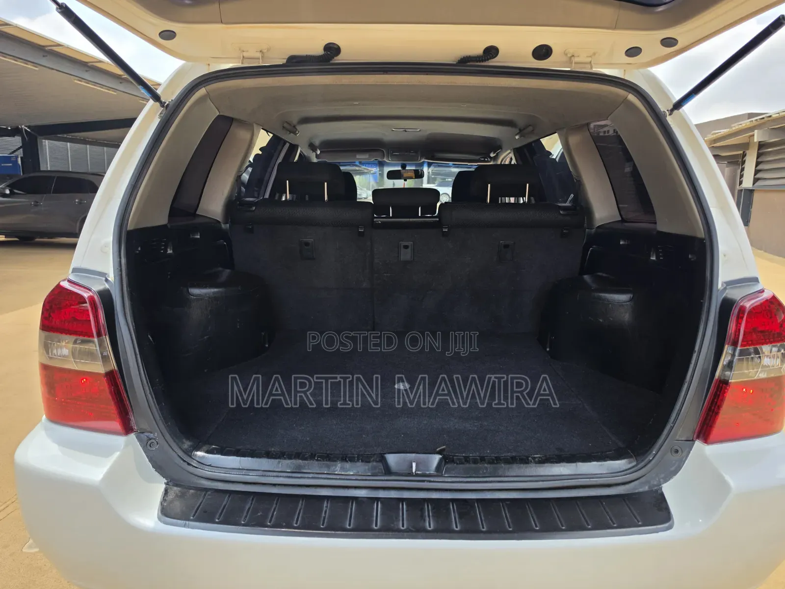 Toyota Kluger 2004 White