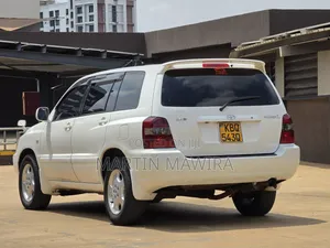 Toyota Kluger 2004 White