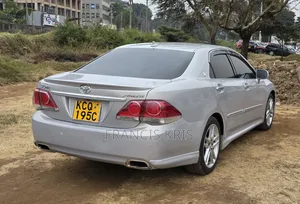Toyota Crown 2011 Purple