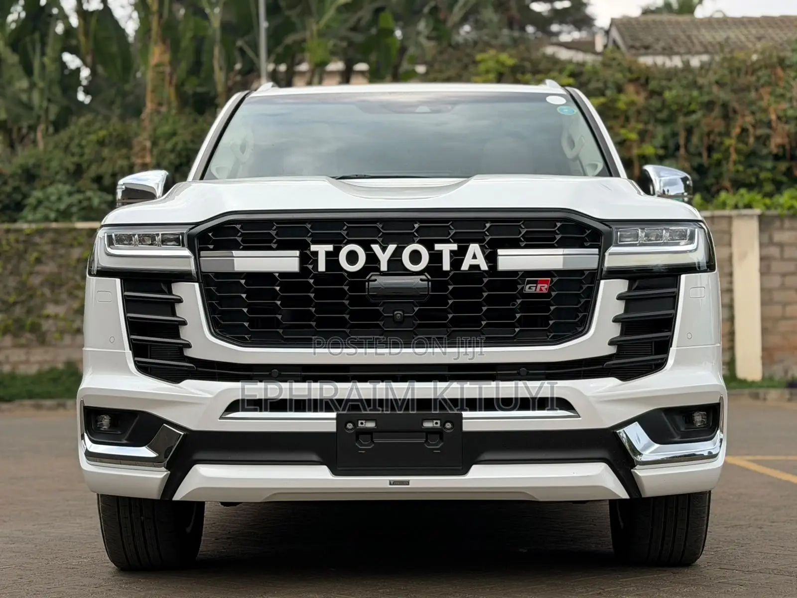 Toyota Land Cruiser 2023 White