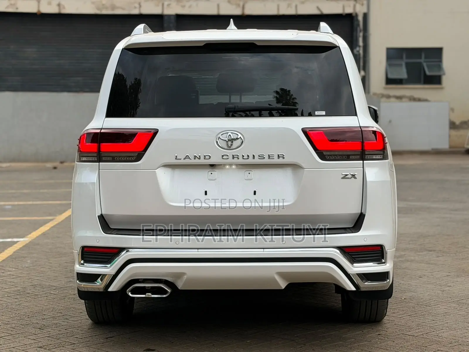 Toyota Land Cruiser 2023 White