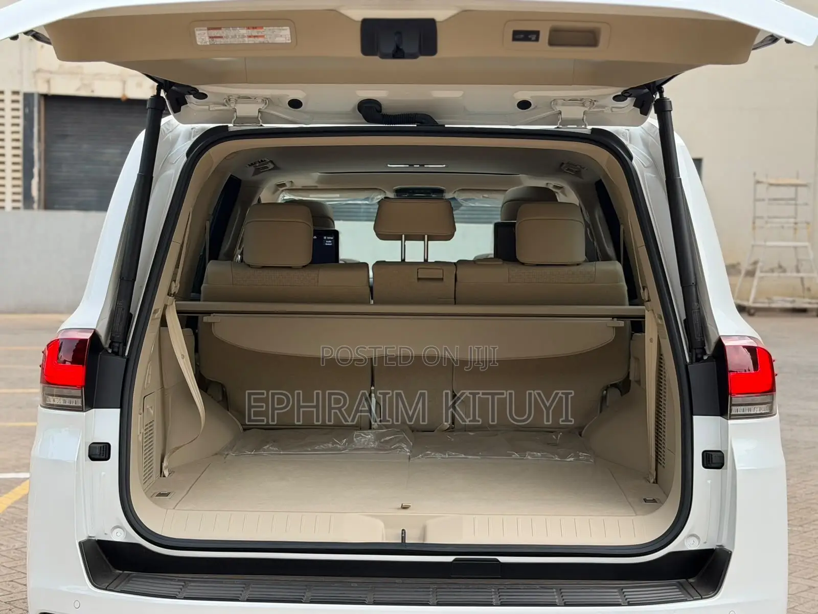 Toyota Land Cruiser 2023 White