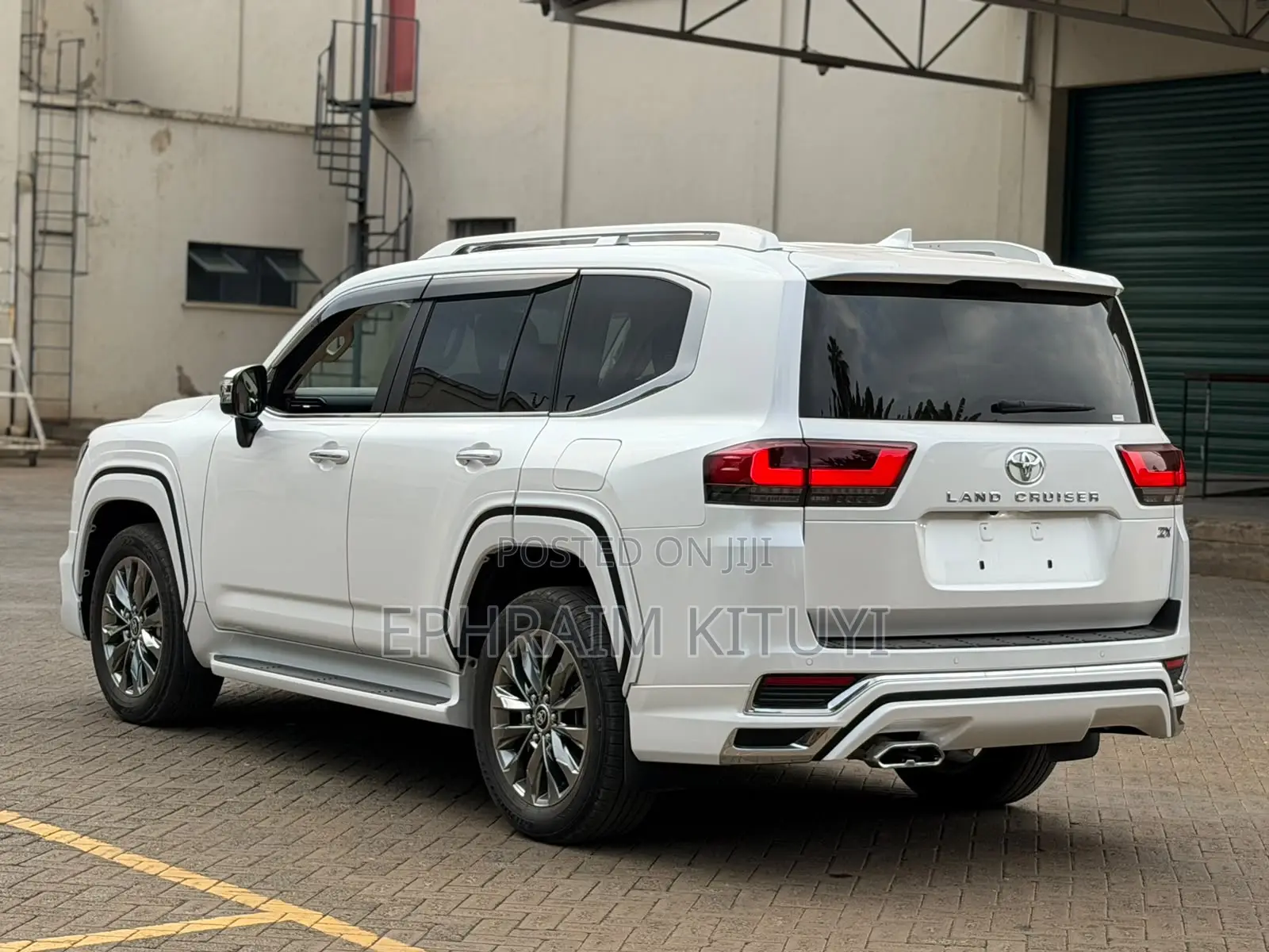 Toyota Land Cruiser 2023 White