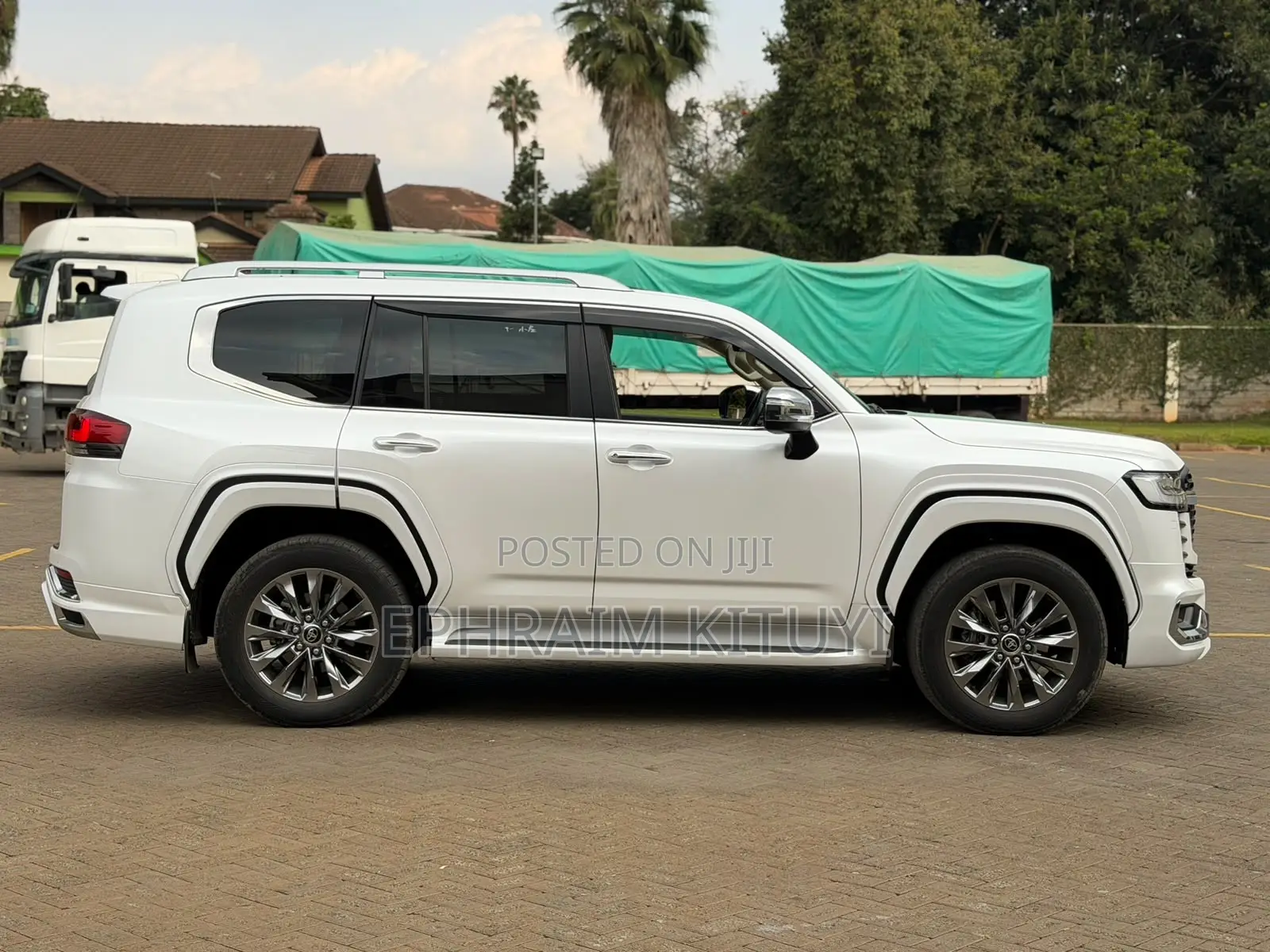 Toyota Land Cruiser 2023 White