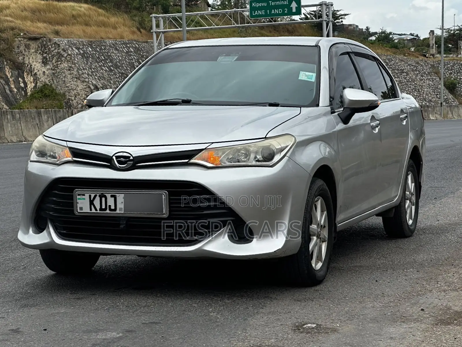 Toyota Axio 1.5 G 2WD 2015 Silver