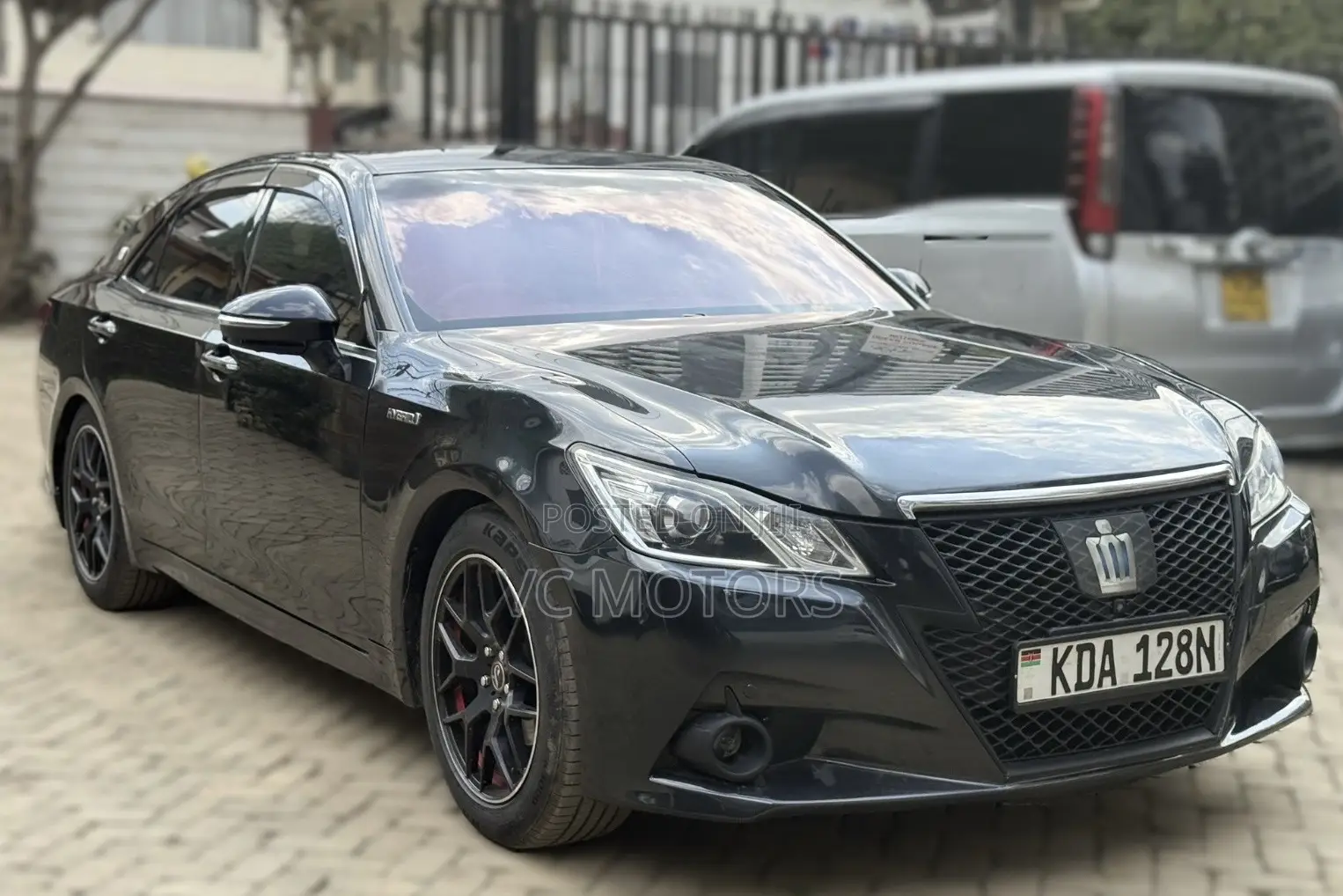 Toyota Crown 2013 Black