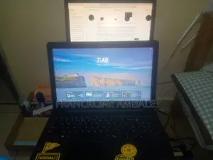 Laptop Dell Vostro 3560 4GB Intel Core i5 HDD+SSD 128GB