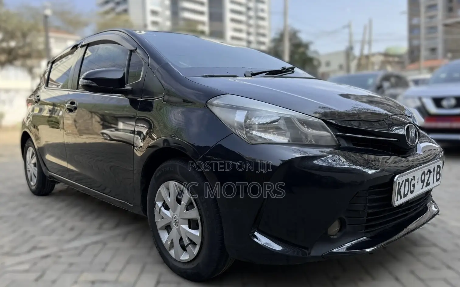 Toyota Vitz 1.0 FWD 3dr 2014 Black