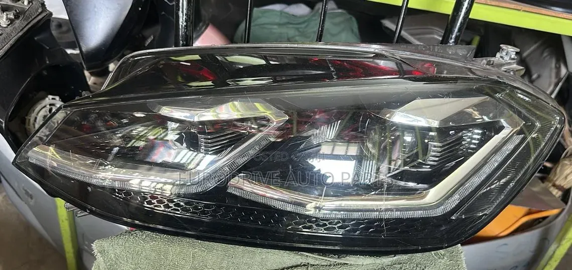 VW Golf Mk7.5 Headlight Xenon
