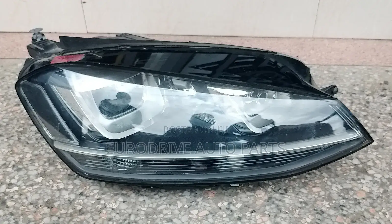 VW Golf MK7 Headlight Xenon