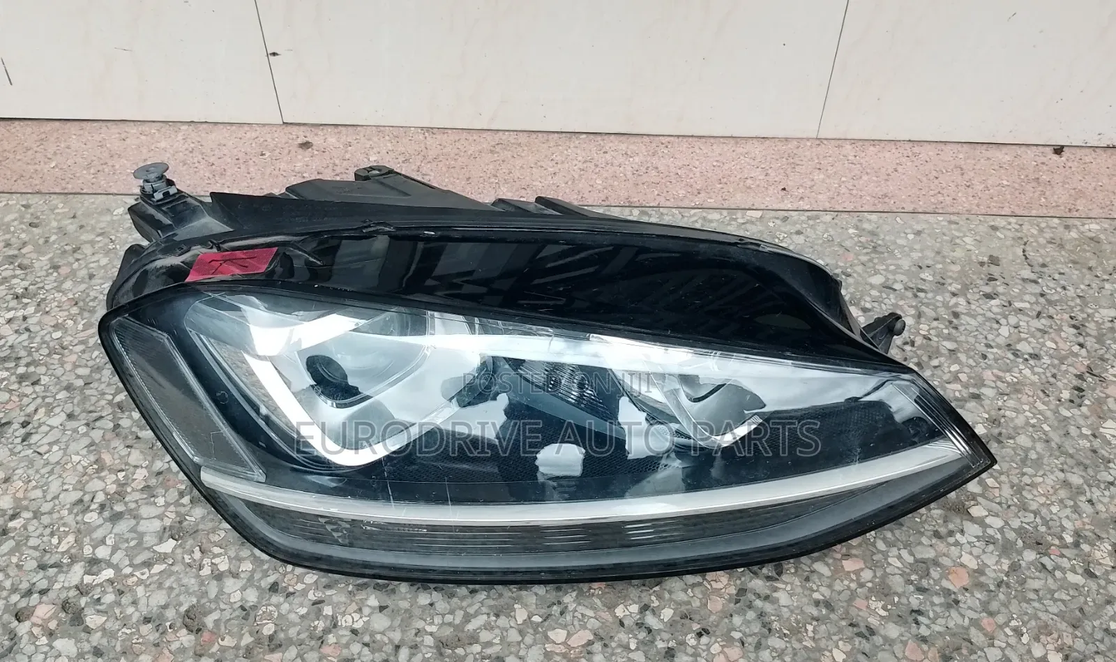 VW Golf MK7 Headlight Xenon