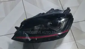 VW Golf MK7 GTI Headlight Xenon