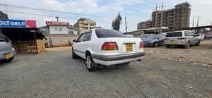 Toyota Corolla 2001 White