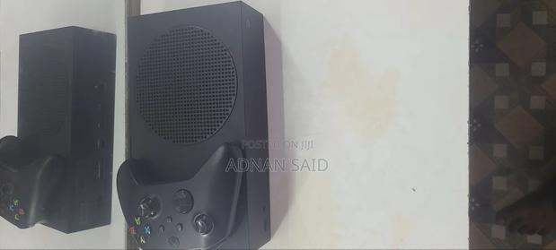 Xbox Series S 1TB - main view