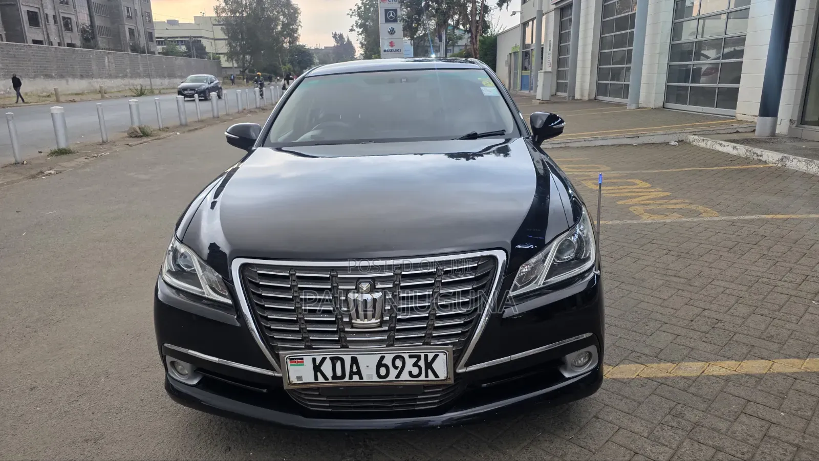 Toyota Crown 2014 Black
