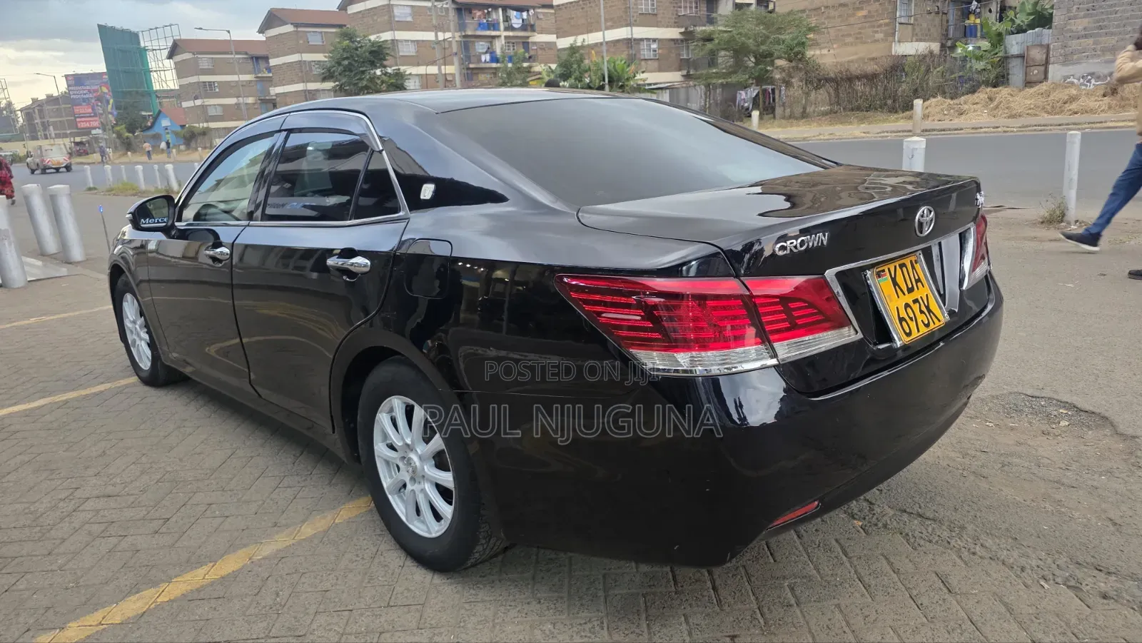 Toyota Crown 2014 Black