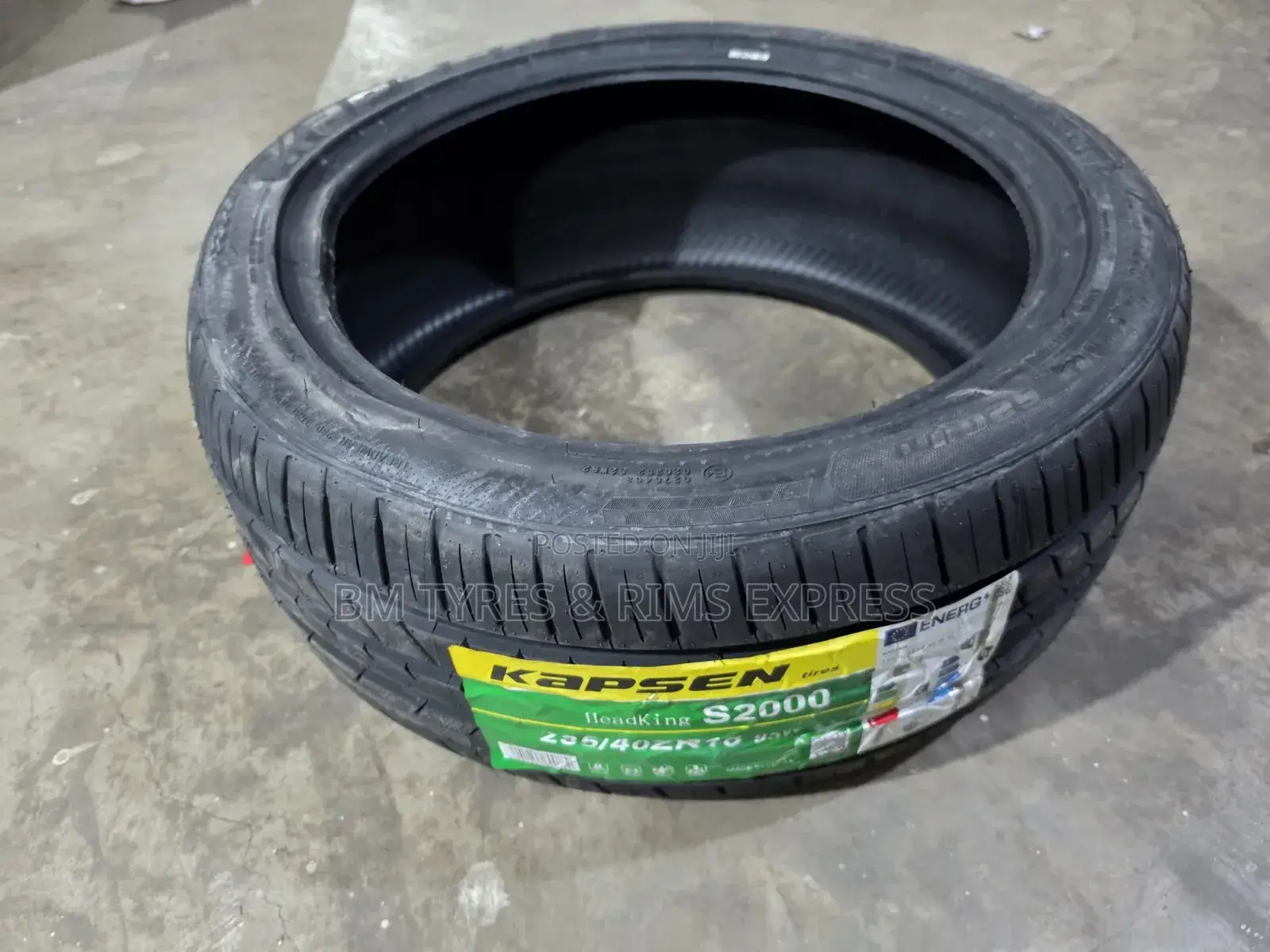 235 /40 R18 Kapsen Tires (Highway)