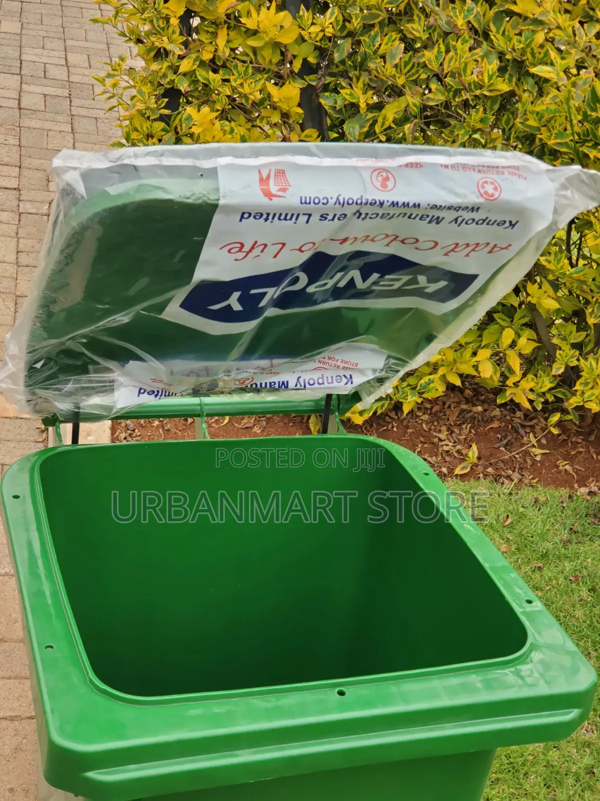 Heavy Duty Kenpoly 100L Dustbin on Wheels, Big Size