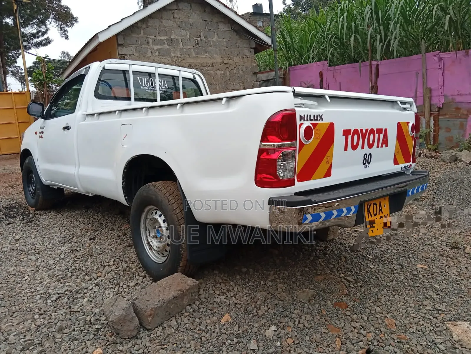 Toyota Hilux 2013 White