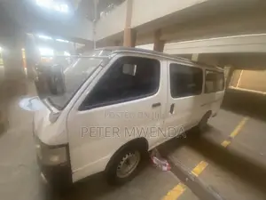 Toyota Grand HiAce 2002 White