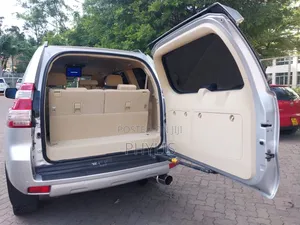 Toyota Land Cruiser Prado 2015 Silver