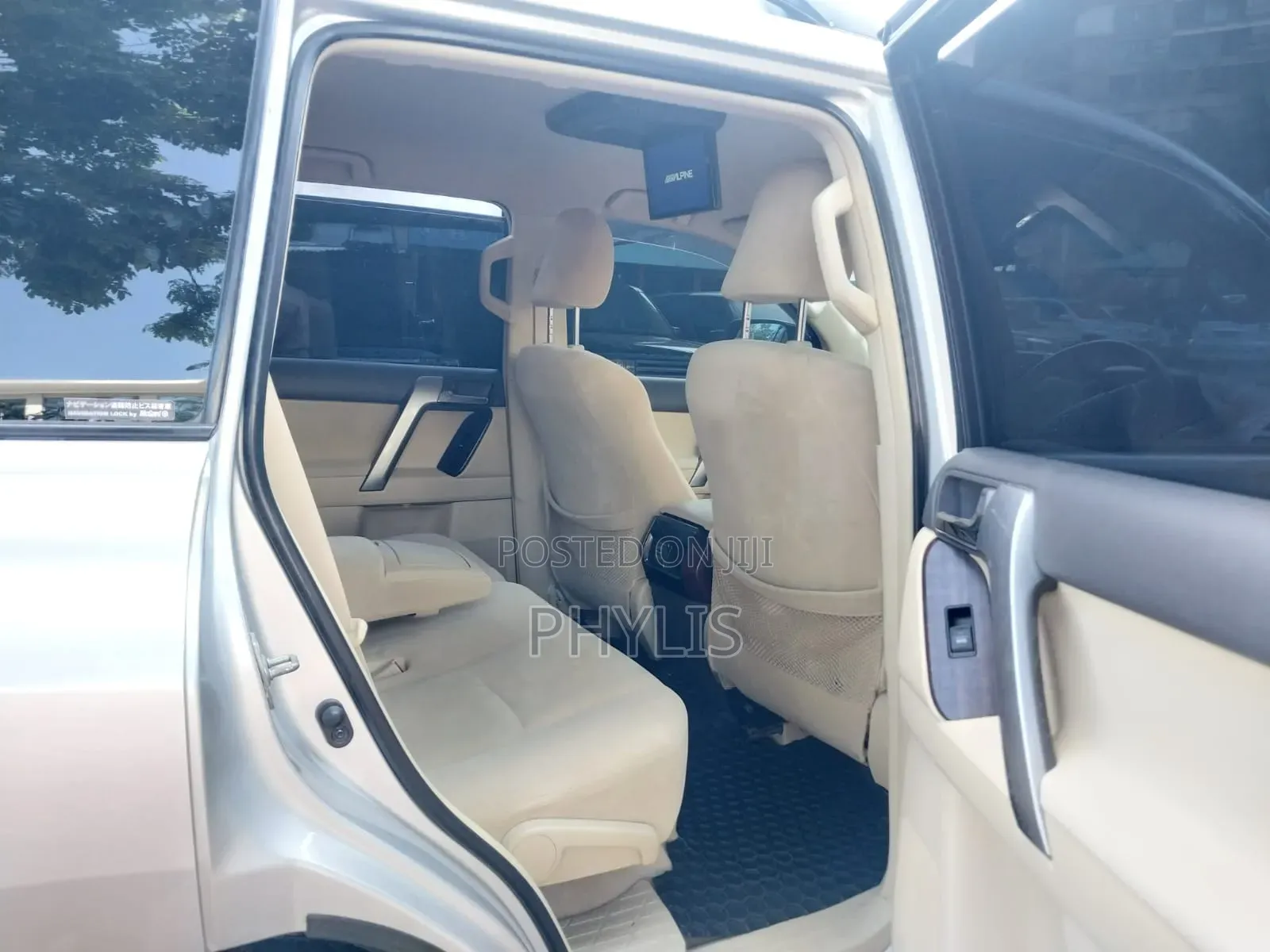 Toyota Land Cruiser Prado 2015 Silver