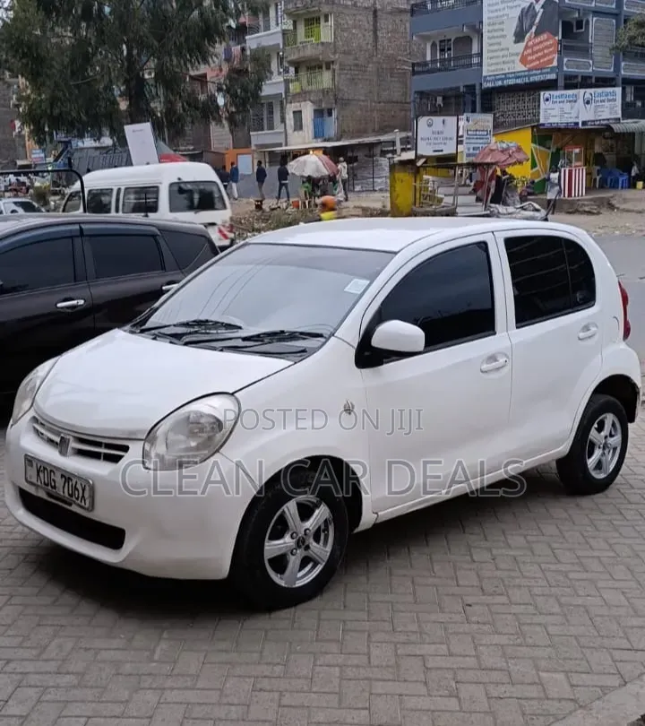 Toyota Passo 2014 White