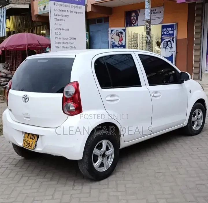 Toyota Passo 2014 White