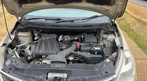 Nissan Tiida 2010 Gold