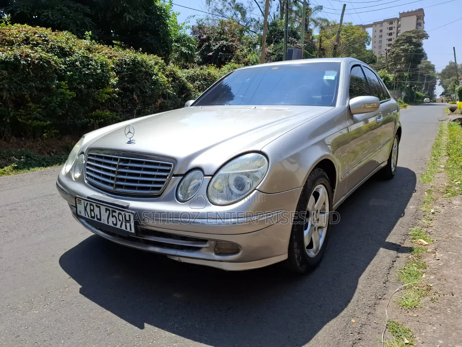 Mercedes-Benz E200 2004 Silver