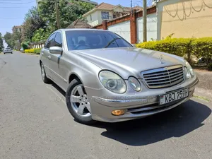 Mercedes-Benz E200 2004 Silver