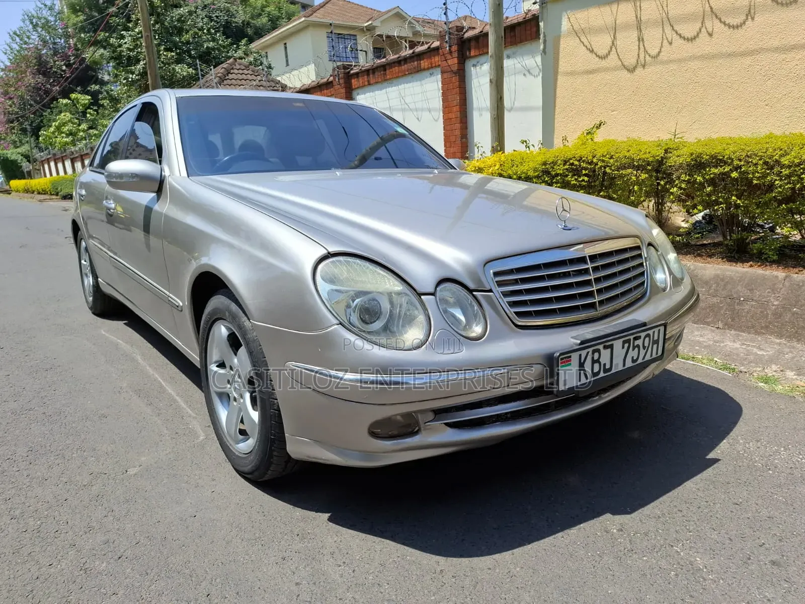 Mercedes-Benz E200 2004 Silver