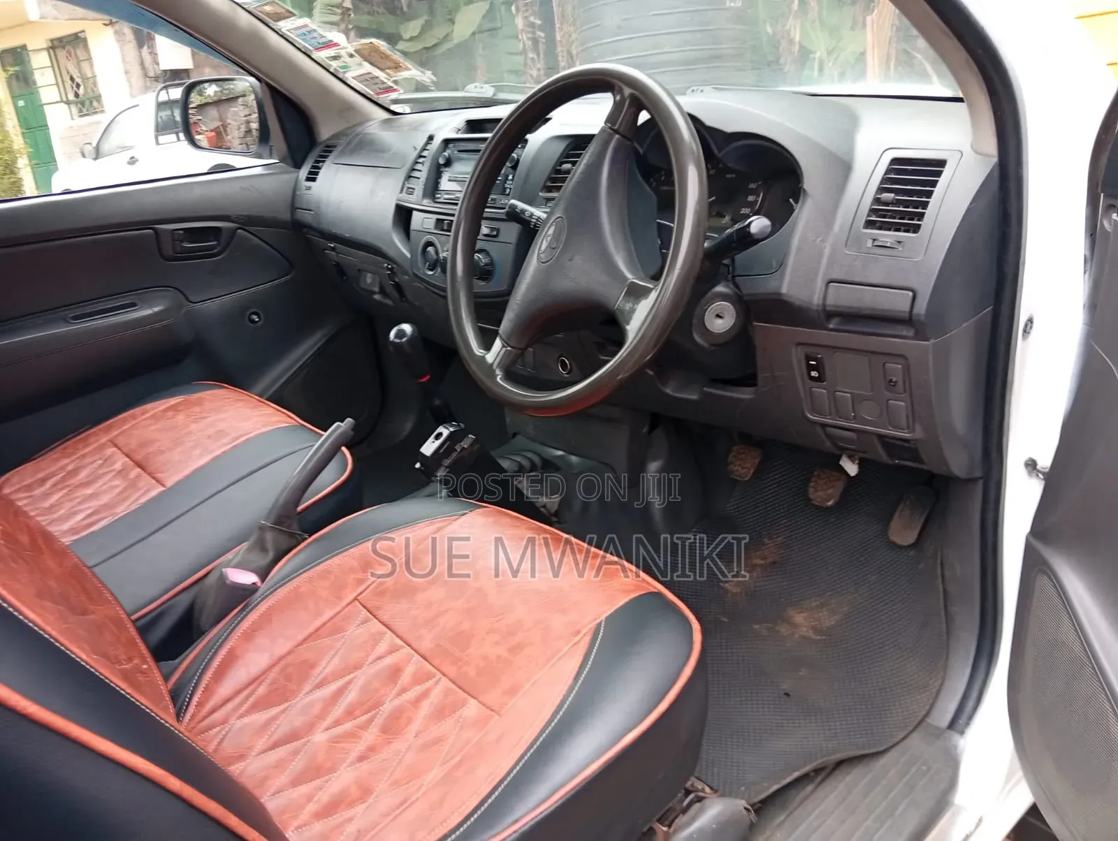 Isuzu D-MAX 2011 White