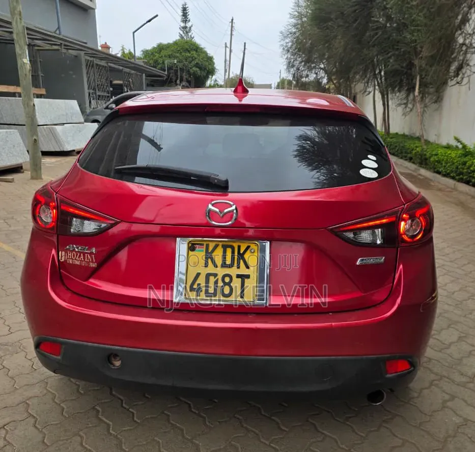 Mazda Axela 2015 Red
